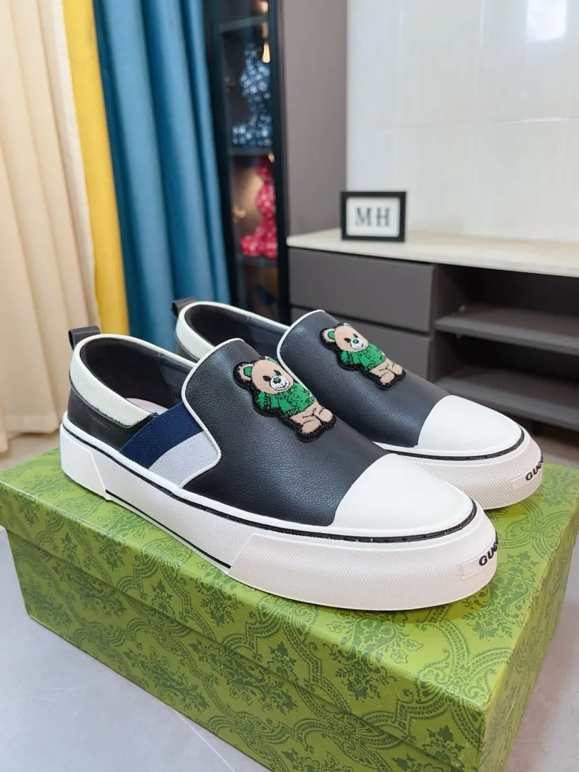 Men's shoes 💰458🌹🌹GUCCI [Gucci] New high-end brand of men's shoes, the latest fashionable casual men's shoes, trendy and versatile, relaxed and sporty style, uppers imported from Italy, first-layer cowhide, genuine leather lining, and ultra-fine workmanship. Original personalized fashionable rubber wear-resistant outsole, light and comfortable on the foot, size 38-44